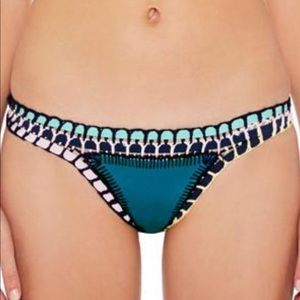 Beautiful KIINI “Flor” Bottom Size M